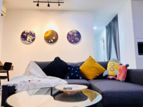 Arcoris Mont Kiara 1 to 7 Pax Netflix Chill Balcony